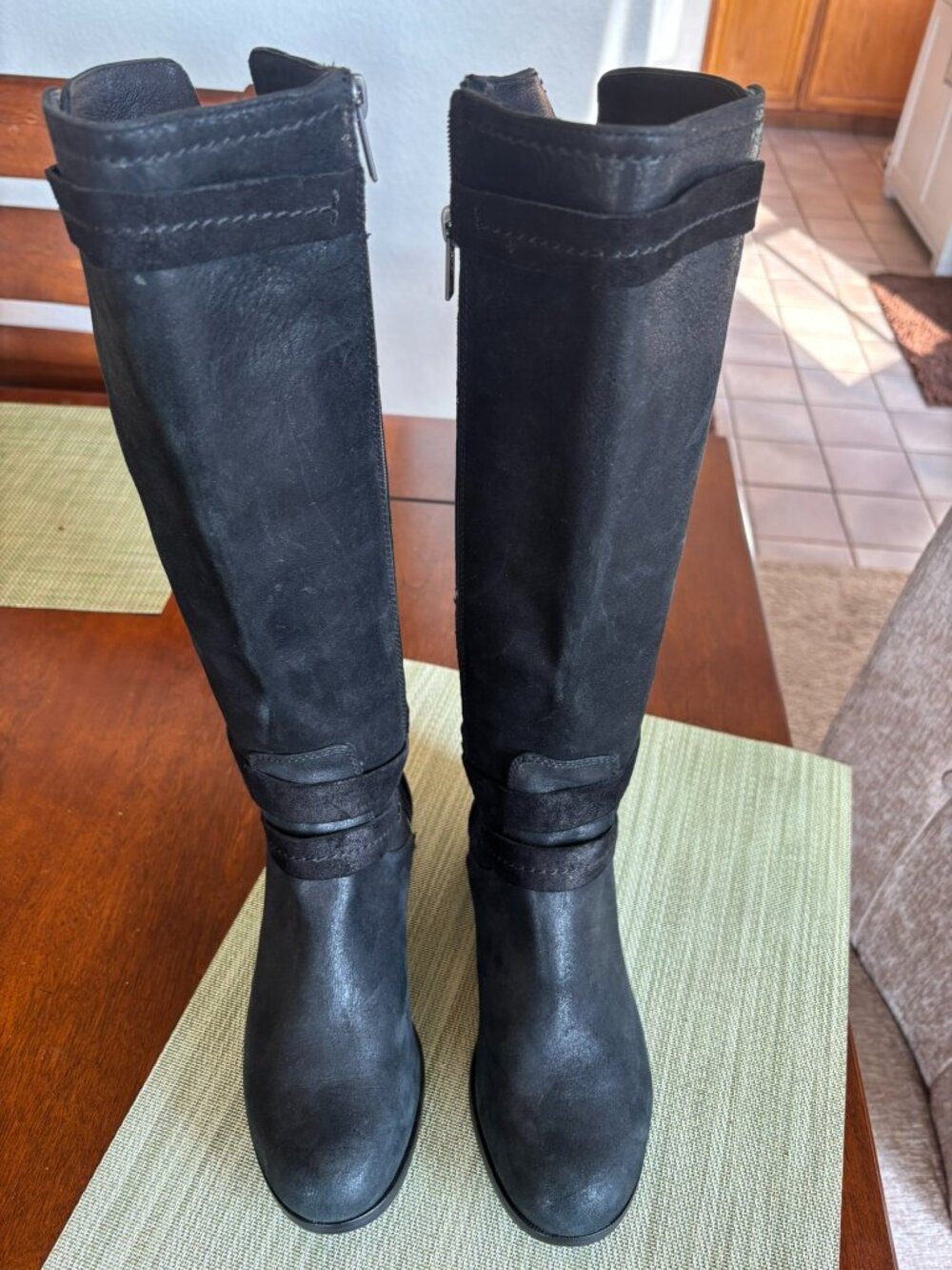 UGG Darcie 1004172 Black Leather Suede Tall Riding Boots Women’s Size 6.5